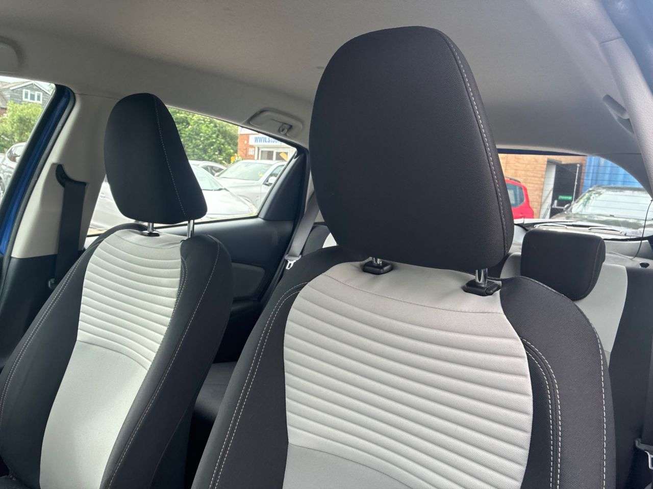 2017 TOYOTA YARIS 2017 TOYOTA YARIS