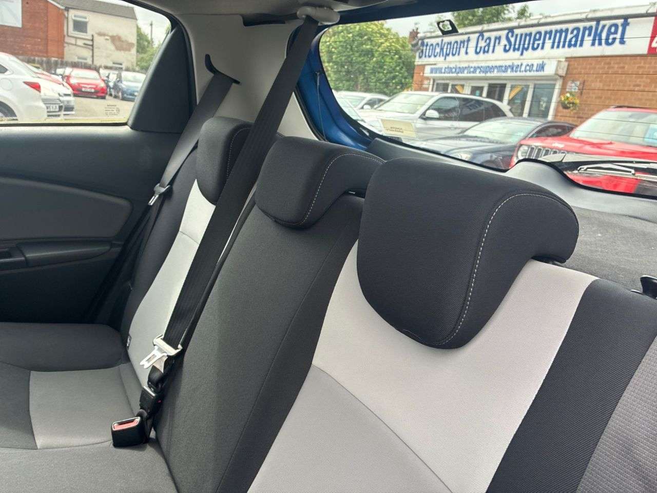 2017 TOYOTA YARIS 2017 TOYOTA YARIS