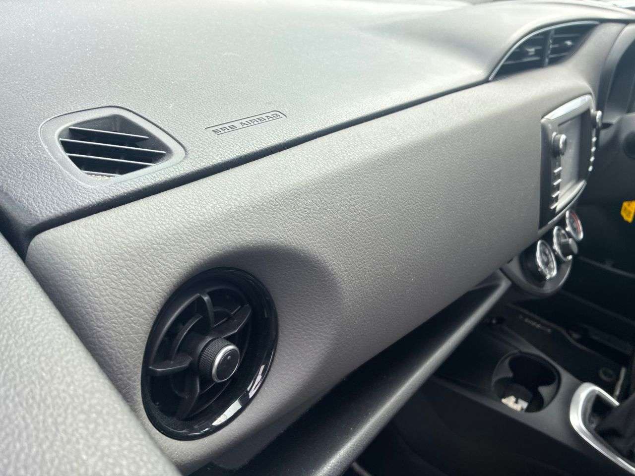 2017 TOYOTA YARIS 2017 TOYOTA YARIS