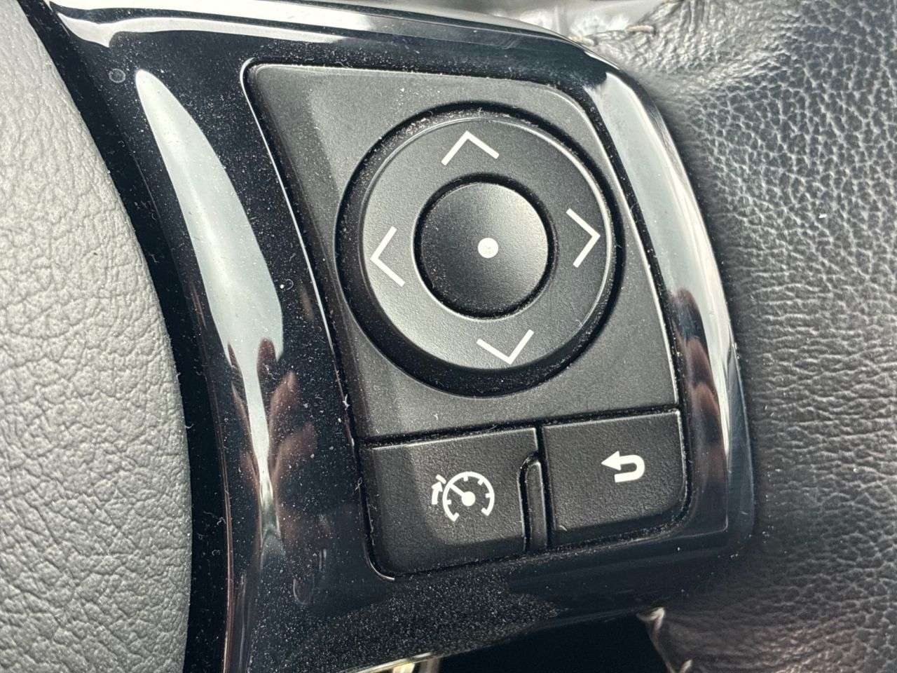 2017 TOYOTA YARIS 2017 TOYOTA YARIS