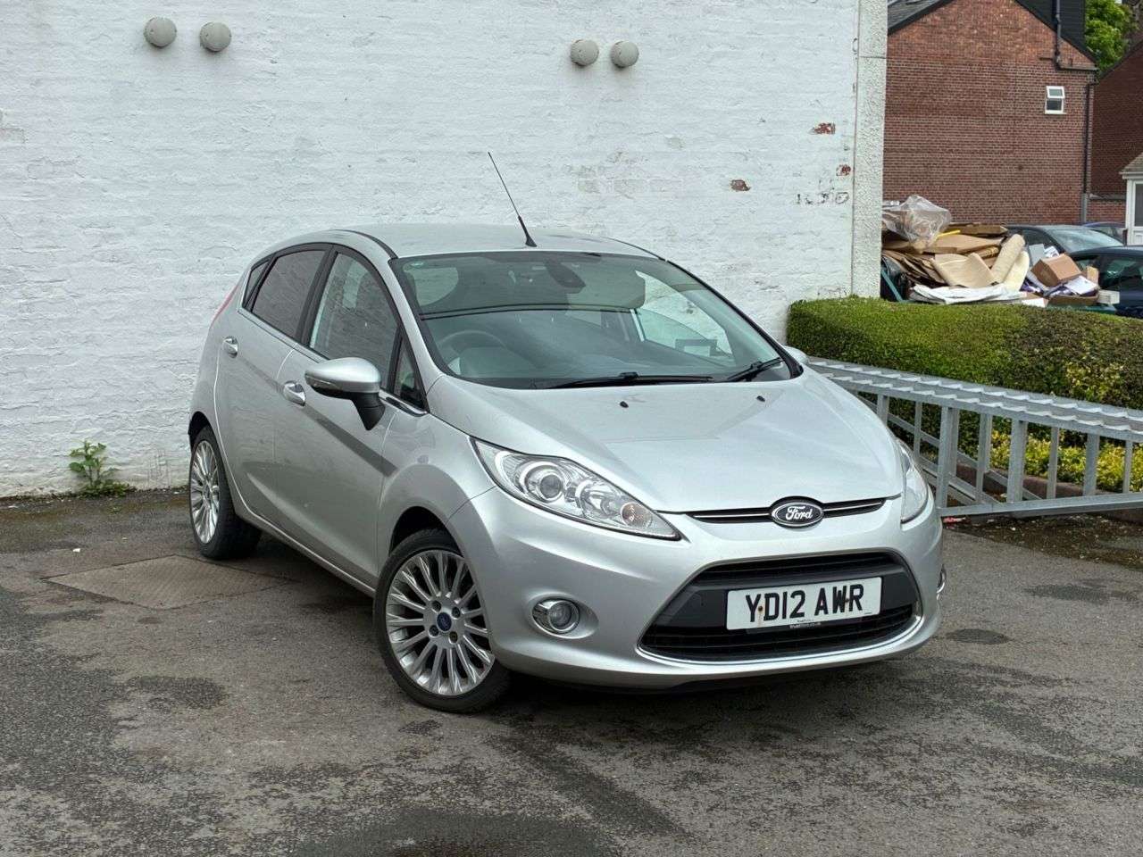 A 2012 FORD FIESTA 1.4 Titanium Hatchback 5dr Petrol Manual (133 g/km, 94 bhp) VERY LOW MILEAG A 2012 FORD FIESTA 1.4 Titanium Hatchback 5dr Petrol Manual (133 g/km, 94 bhp) VERY LOW MILEAG