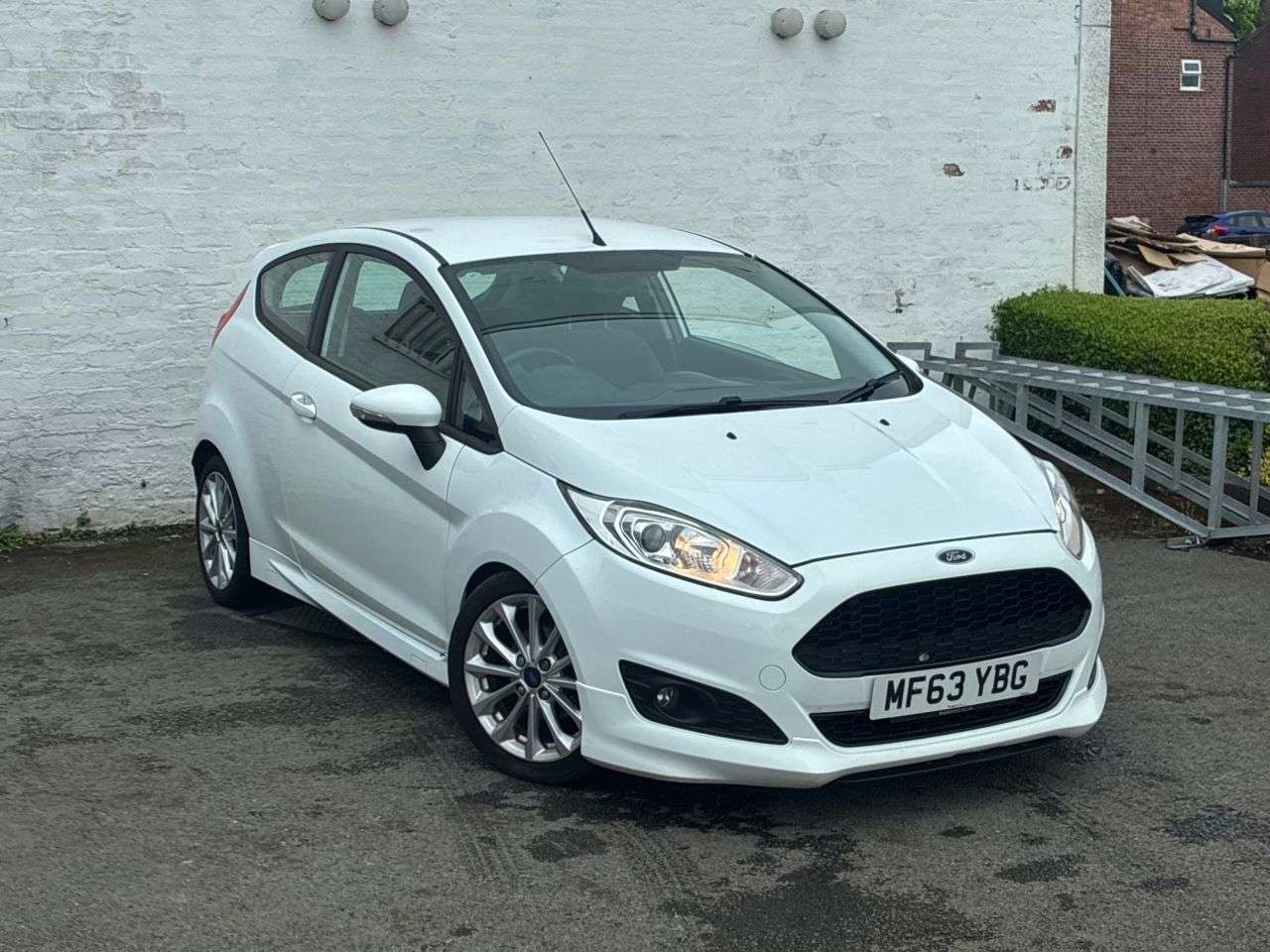 A 2013 FORD FIESTA 1.6 TDCi Zetec S Hatchback 3dr Diesel Manual Euro 5 (95 ps) GREAT SPORTY LO A 2013 FORD FIESTA 1.6 TDCi Zetec S Hatchback 3dr Diesel Manual Euro 5 (95 ps) GREAT SPORTY LO
