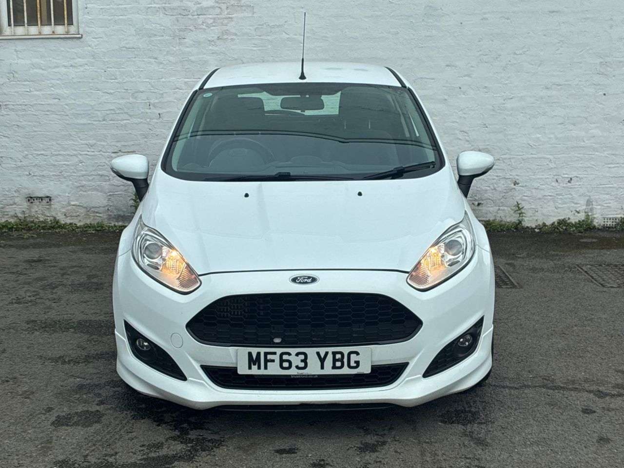 A 2013 FORD FIESTA 1.6 TDCi Zetec S Hatchback 3dr Diesel Manual Euro 5 (95 ps) GREAT SPORTY LO A 2013 FORD FIESTA 1.6 TDCi Zetec S Hatchback 3dr Diesel Manual Euro 5 (95 ps) GREAT SPORTY LO