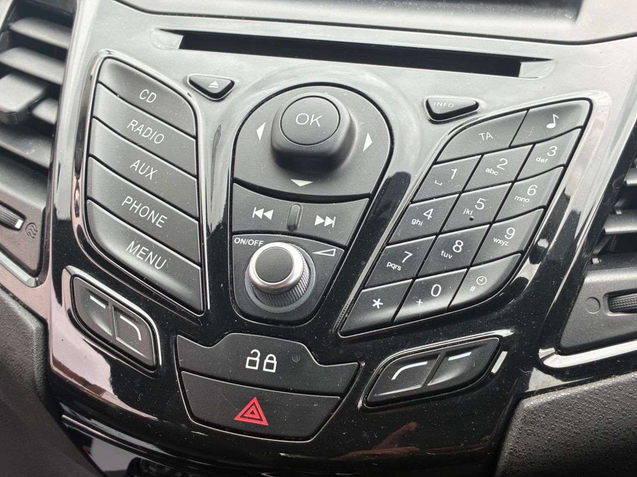 2013 FORD FIESTA 2013 FORD FIESTA