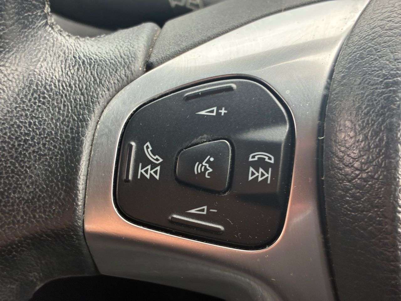 2013 FORD FIESTA 2013 FORD FIESTA
