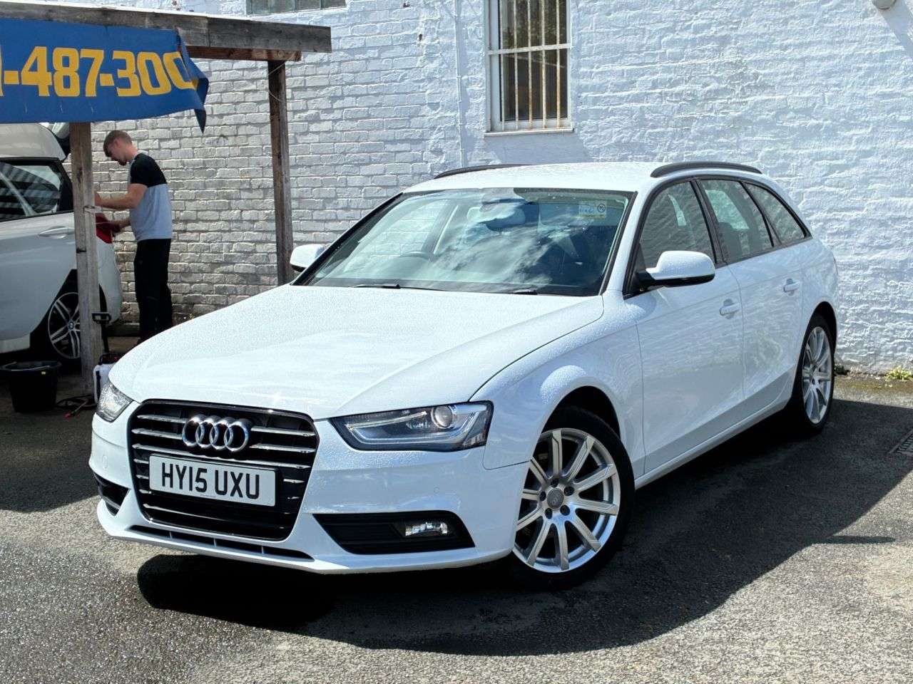 A 2015 AUDI A4 AVANT 2.0 TDI SE Technik Estate 5dr Diesel Multitronic Euro 5 (s/s) (177 ps) TIMI A 2015 AUDI A4 AVANT 2.0 TDI SE Technik Estate 5dr Diesel Multitronic Euro 5 (s/s) (177 ps) TIMI