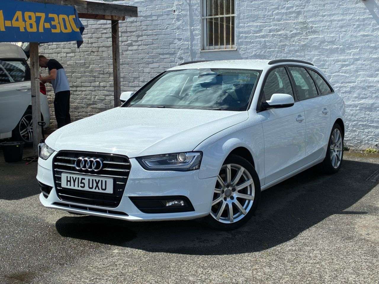 A 2015 AUDI A4 AVANT 2.0 TDI SE Technik Estate 5dr Diesel Multitronic Euro 5 (s/s) (177 ps) TIMI A 2015 AUDI A4 AVANT 2.0 TDI SE Technik Estate 5dr Diesel Multitronic Euro 5 (s/s) (177 ps) TIMI