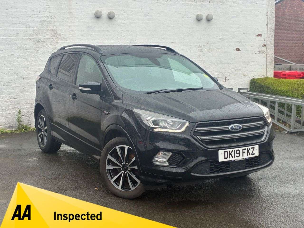 A 2019 FORD KUGA 1.5T EcoBoost GPF ST-Line SUV 5dr Petrol Manual Euro 6 (s/s) (150 ps) 1/2 L A 2019 FORD KUGA 1.5T EcoBoost GPF ST-Line SUV 5dr Petrol Manual Euro 6 (s/s) (150 ps) 1/2 L