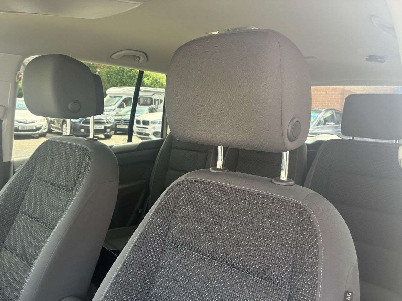 2015 VOLKSWAGEN TOURAN 2015 VOLKSWAGEN TOURAN