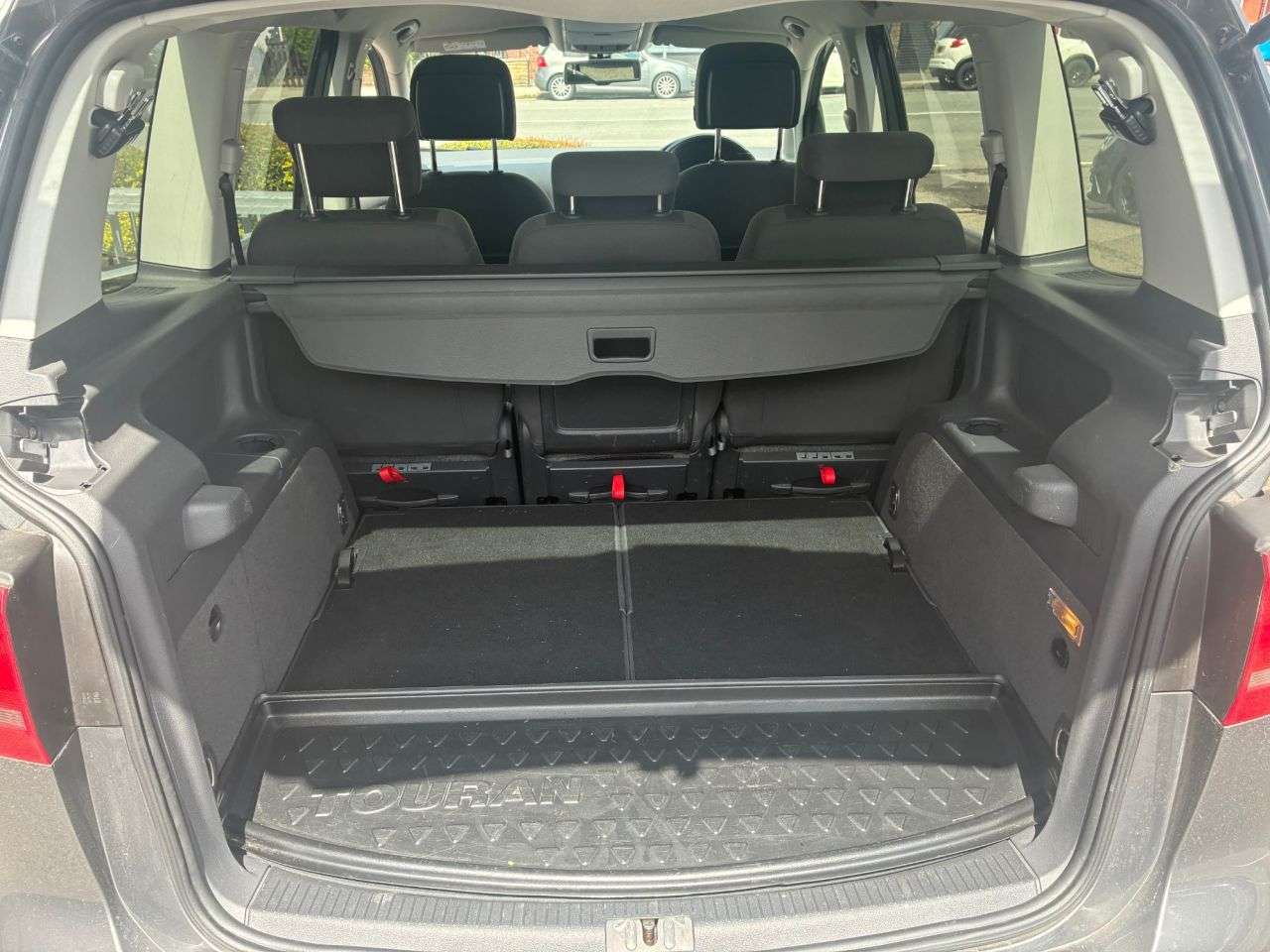 2015 VOLKSWAGEN TOURAN 2015 VOLKSWAGEN TOURAN