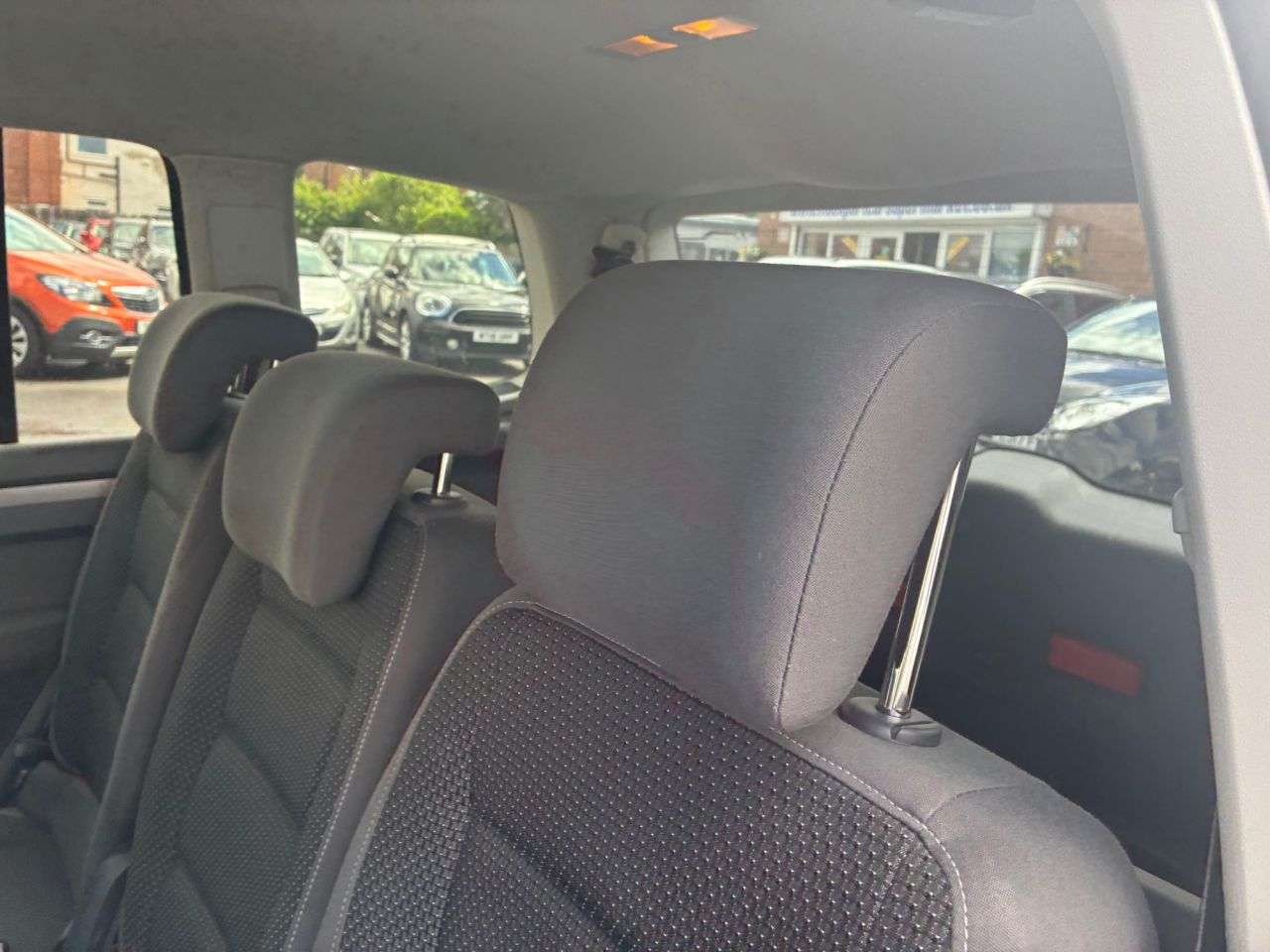 2015 VOLKSWAGEN TOURAN 2015 VOLKSWAGEN TOURAN
