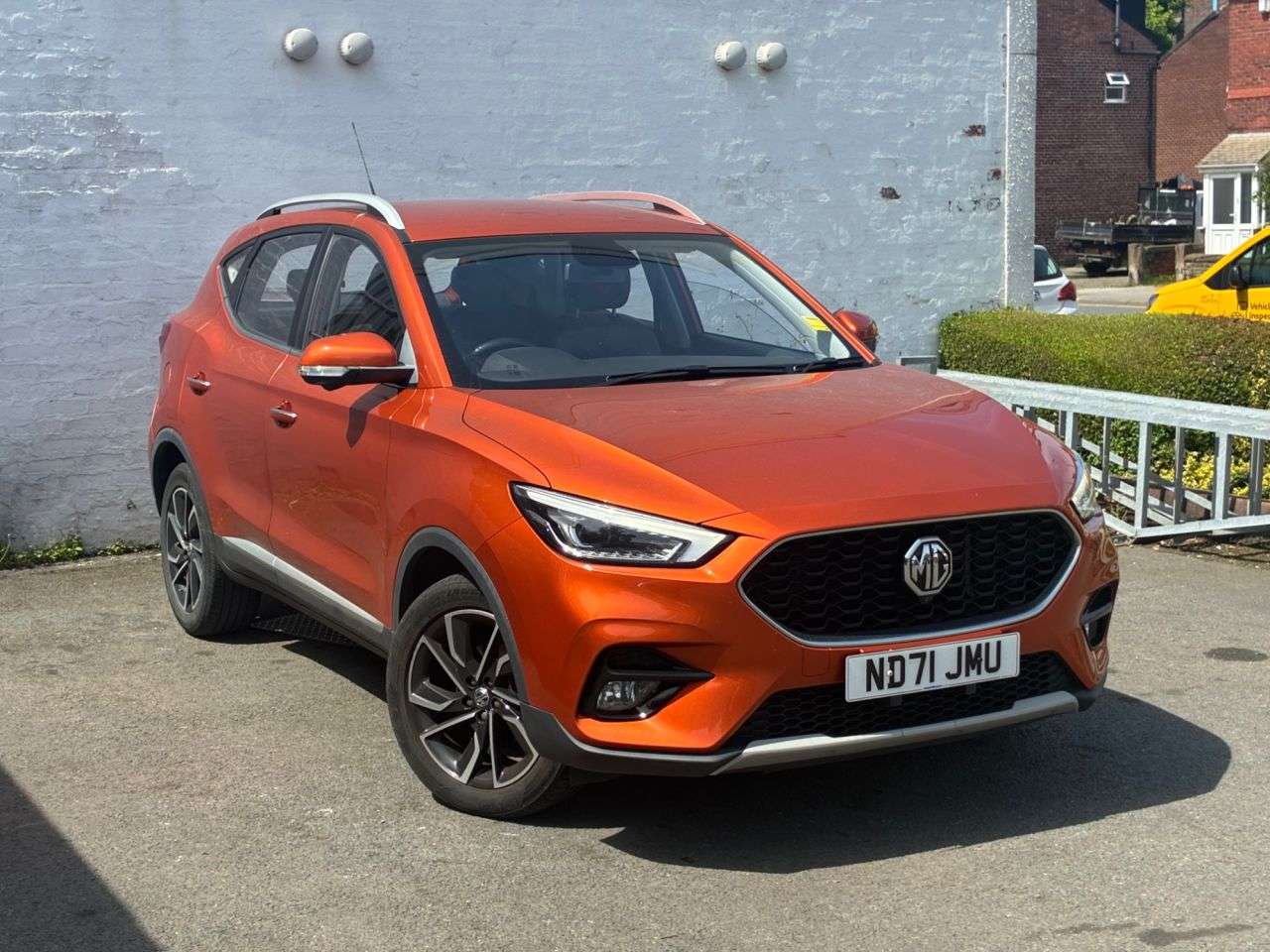 A 2021 MG MG ZS 1.5 VTi-TECH Exclusive SUV 5dr Petrol Manual Euro 6 (s/s) (106 ps) LOW MILE A 2021 MG MG ZS 1.5 VTi-TECH Exclusive SUV 5dr Petrol Manual Euro 6 (s/s) (106 ps) LOW MILE