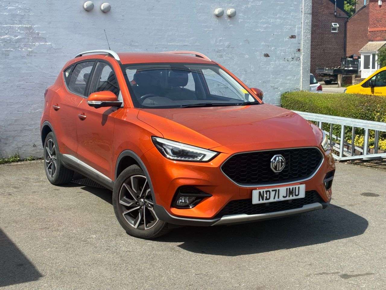 A 2021 MG MG ZS 1.5 VTi-TECH Exclusive SUV 5dr Petrol Manual Euro 6 (s/s) (106 ps) LOW MILE A 2021 MG MG ZS 1.5 VTi-TECH Exclusive SUV 5dr Petrol Manual Euro 6 (s/s) (106 ps) LOW MILE