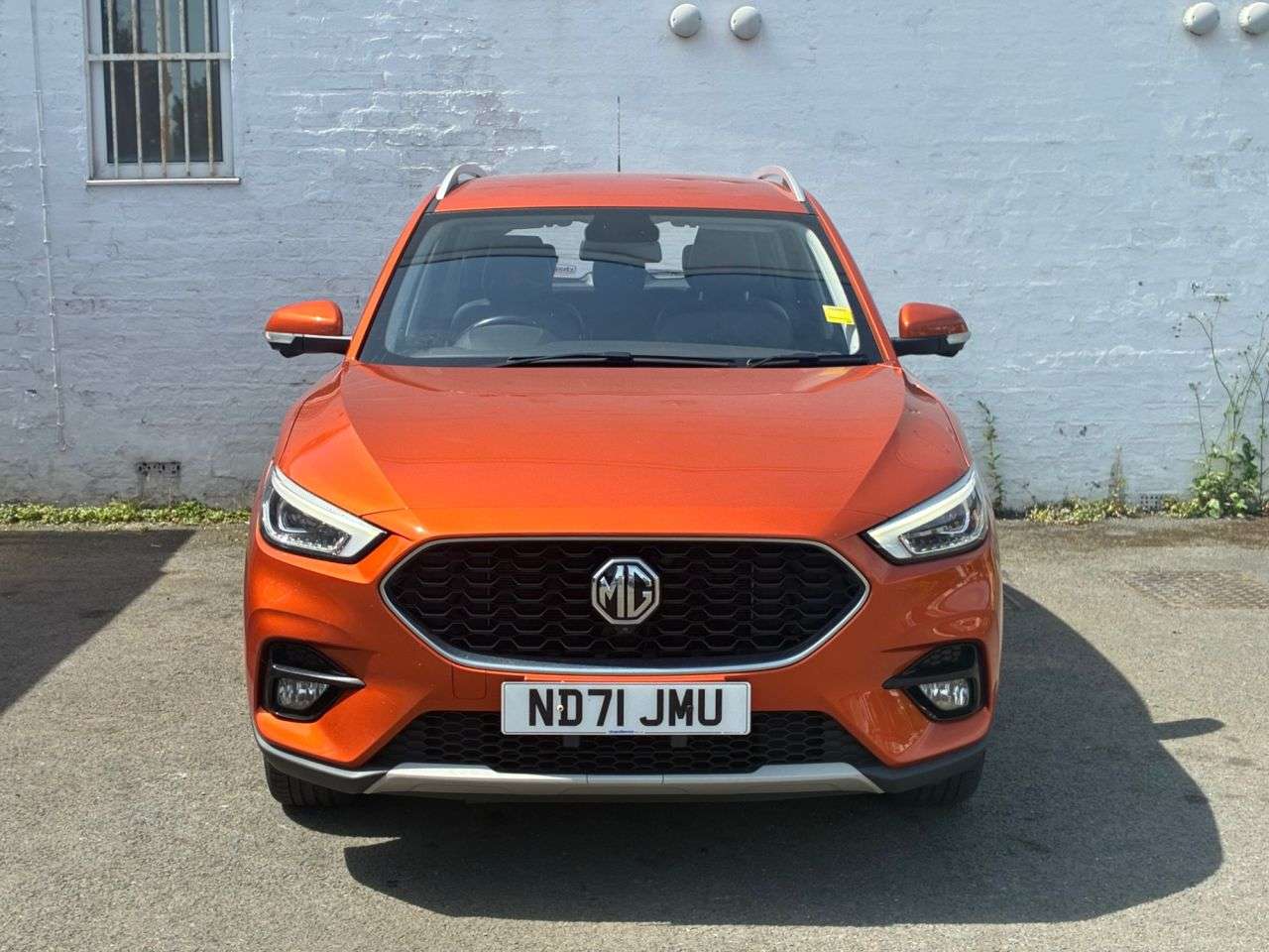A 2021 MG MG ZS 1.5 VTi-TECH Exclusive SUV 5dr Petrol Manual Euro 6 (s/s) (106 ps) LOW MILE A 2021 MG MG ZS 1.5 VTi-TECH Exclusive SUV 5dr Petrol Manual Euro 6 (s/s) (106 ps) LOW MILE