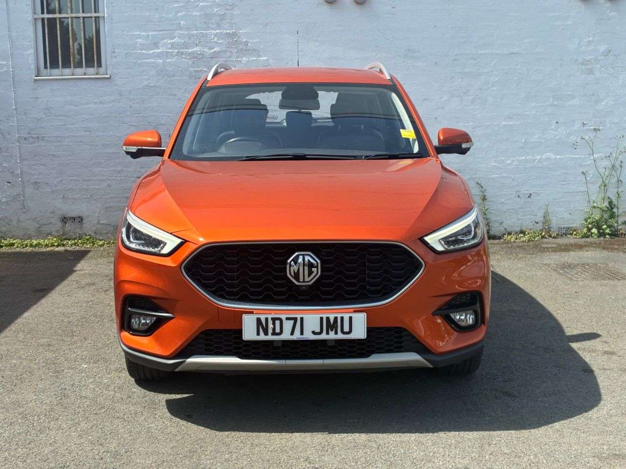 A 2021 MG MG ZS 1.5 VTi-TECH Exclusive SUV 5dr Petrol Manual Euro 6 (s/s) (106 ps) LOW MILE A 2021 MG MG ZS 1.5 VTi-TECH Exclusive SUV 5dr Petrol Manual Euro 6 (s/s) (106 ps) LOW MILE