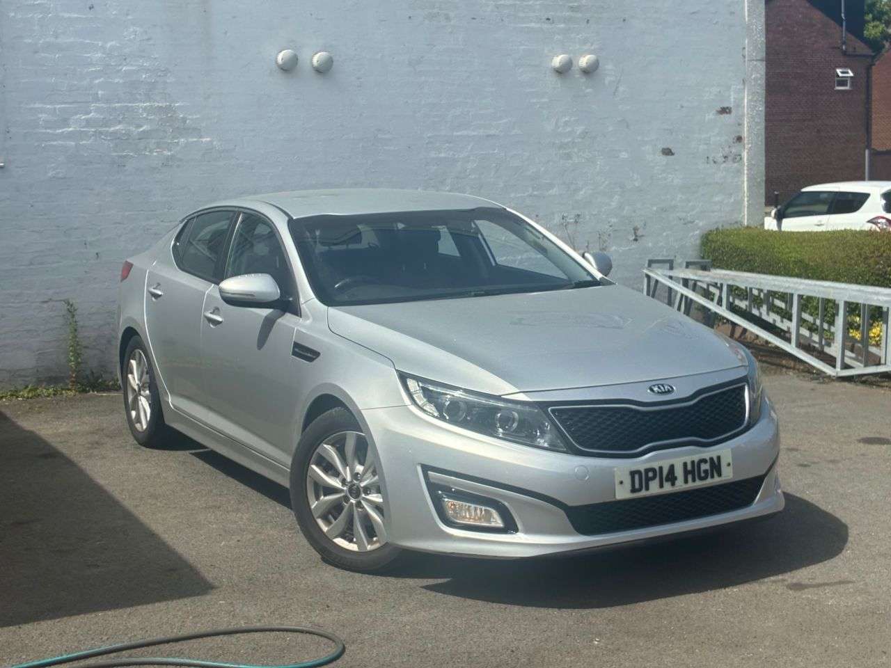 A 2014 KIA OPTIMA 1.7 CRDi EcoDynamics 1 Saloon 4dr Diesel Manual Euro 5 (s/s) (134 bhp) MOT& A 2014 KIA OPTIMA 1.7 CRDi EcoDynamics 1 Saloon 4dr Diesel Manual Euro 5 (s/s) (134 bhp) MOT&