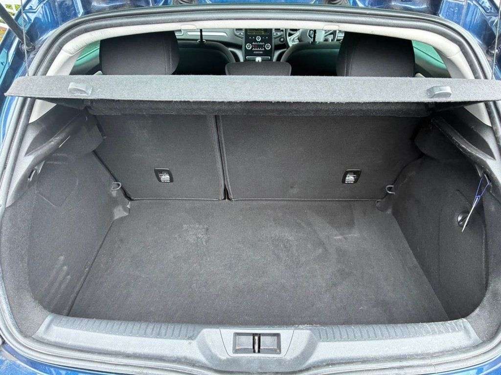 2019 RENAULT MEGANE 2019 RENAULT MEGANE