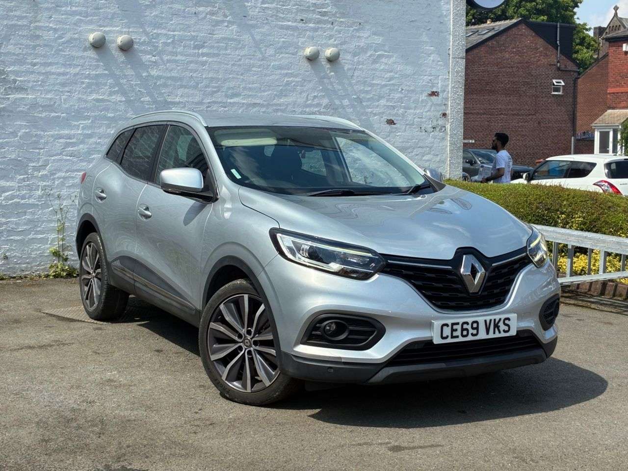 A 2019 RENAULT KADJAR ICONIC DCI A 2019 RENAULT KADJAR ICONIC DCI