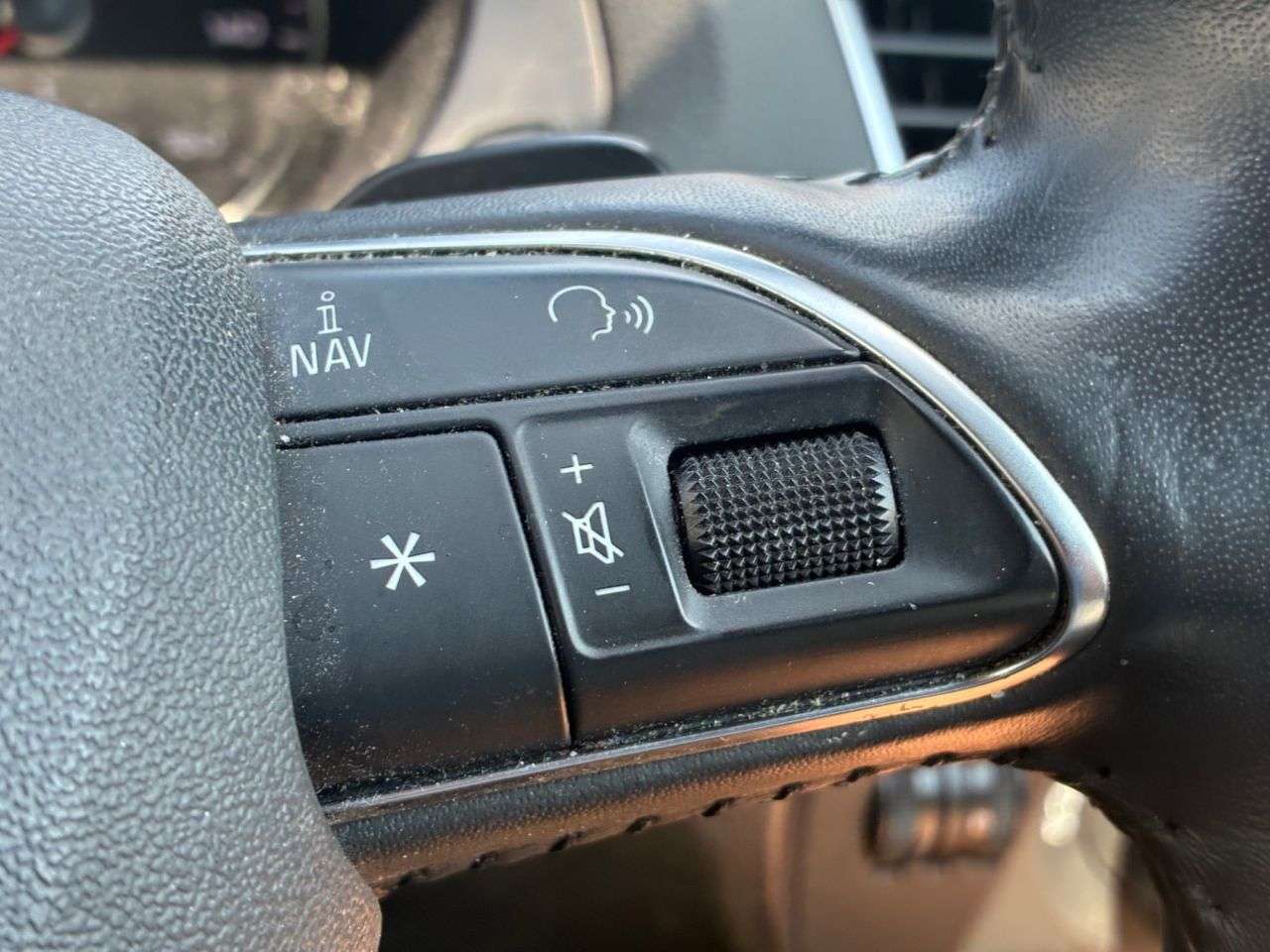 2014 AUDI Q3 2014 AUDI Q3