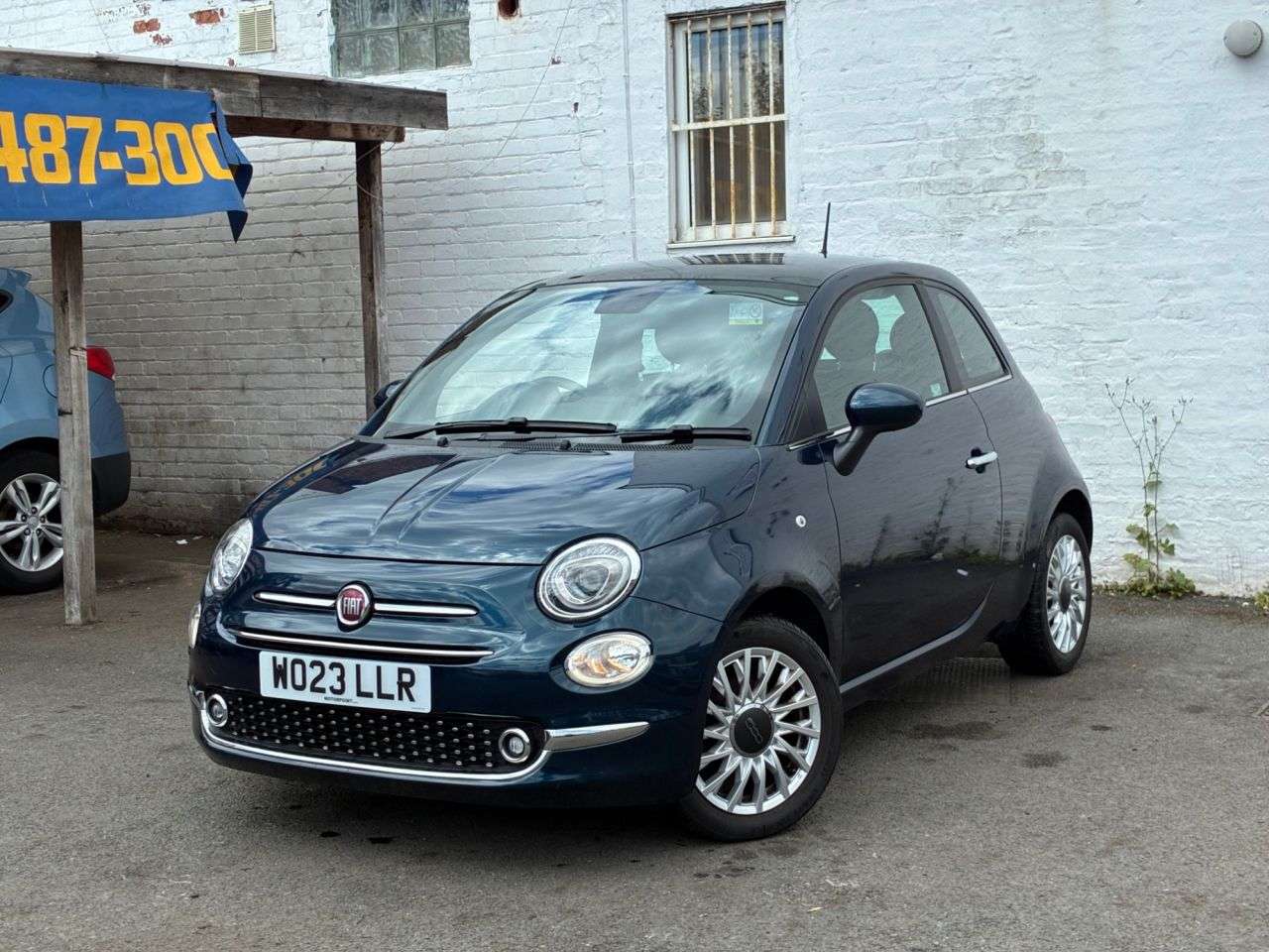 A 2023 FIAT 500 1.0 MHEV Hatchback 3dr Petrol Manual Euro 6 (s/s) (70 bhp) 2 KEYS AIR CON,P A 2023 FIAT 500 1.0 MHEV Hatchback 3dr Petrol Manual Euro 6 (s/s) (70 bhp) 2 KEYS AIR CON,P