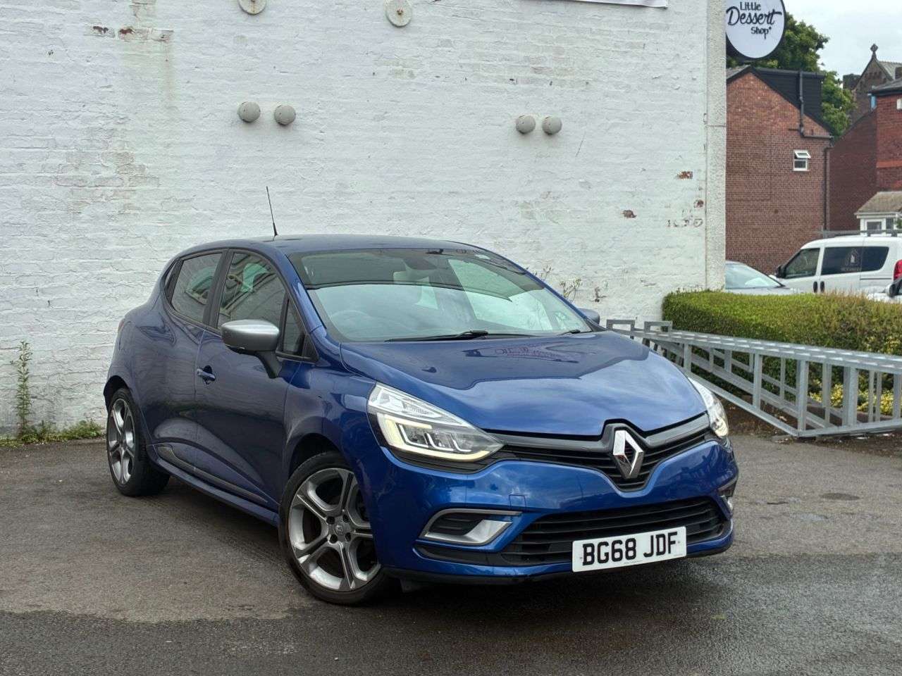 A 2018 RENAULT CLIO 0.9 TCe GT Line Hatchback 5dr Petrol Manual Euro 6 (s/s) (90 ps) FULL SERVI A 2018 RENAULT CLIO 0.9 TCe GT Line Hatchback 5dr Petrol Manual Euro 6 (s/s) (90 ps) FULL SERVI