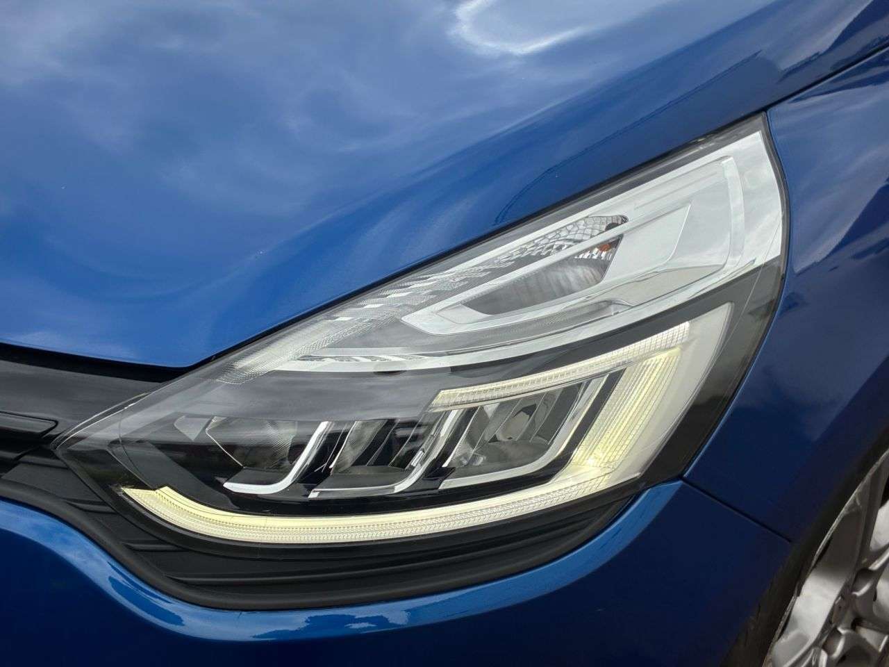 2018 RENAULT CLIO 2018 RENAULT CLIO