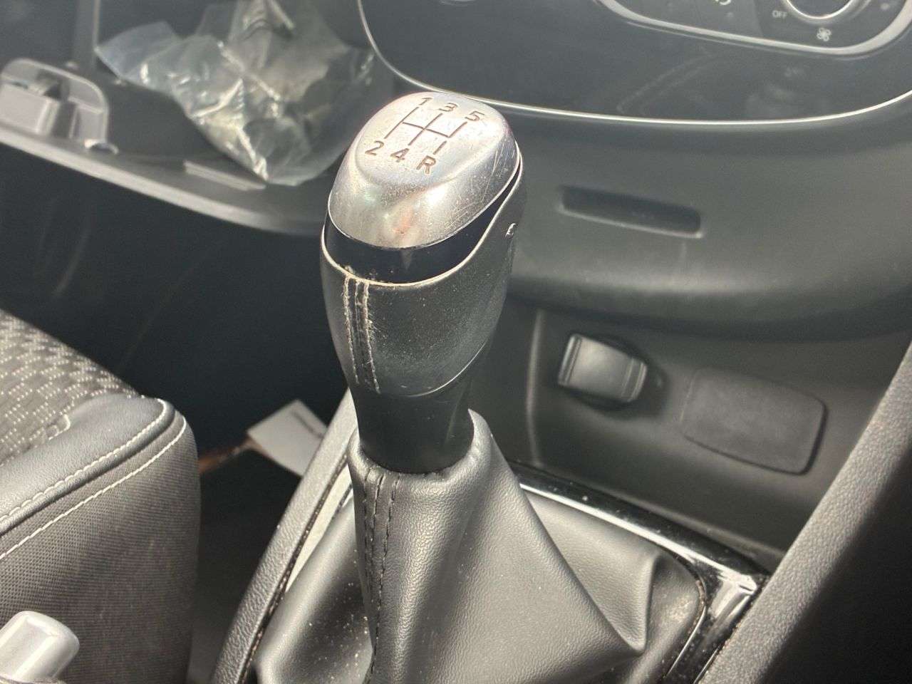 2018 RENAULT CLIO 2018 RENAULT CLIO