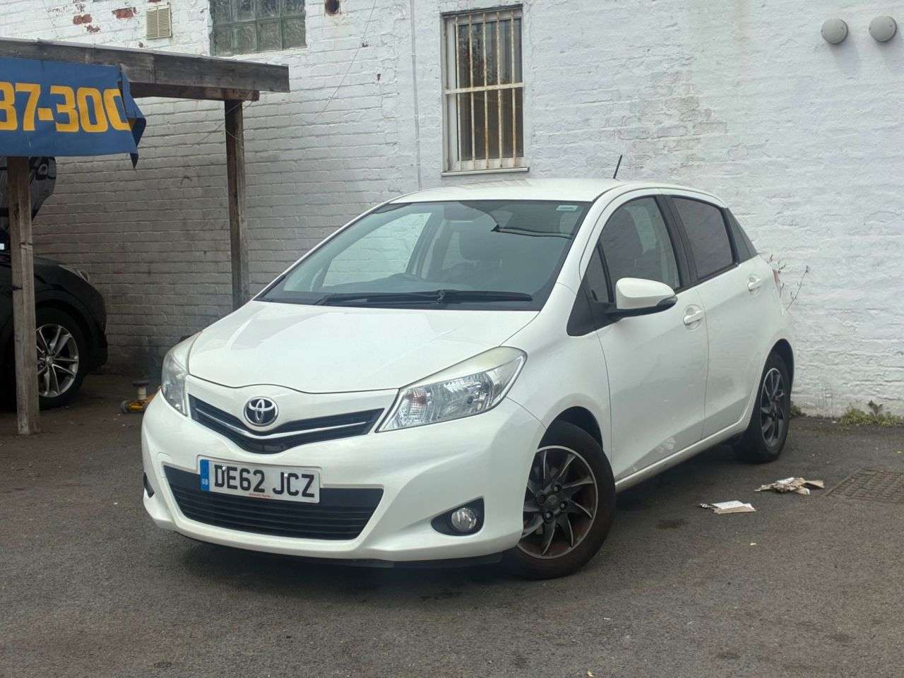 2012 TOYOTA YARIS 2012 TOYOTA YARIS