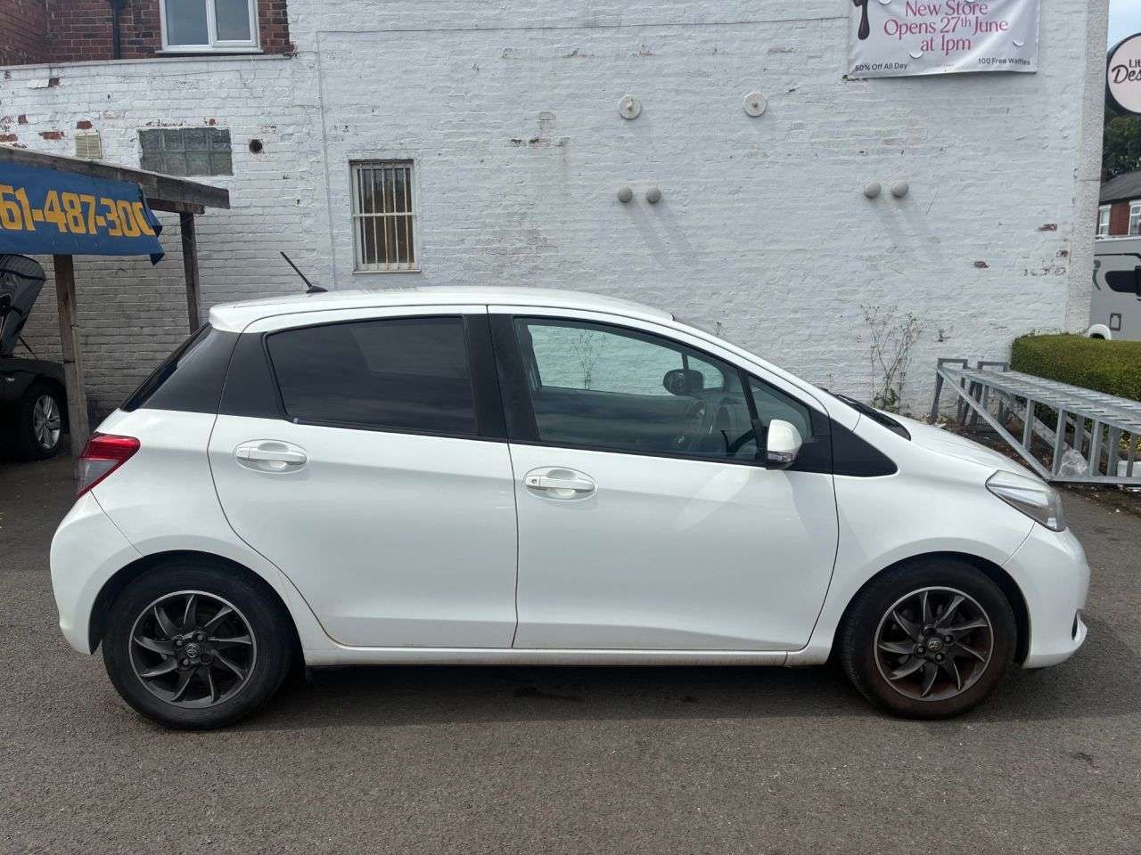 2012 TOYOTA YARIS 2012 TOYOTA YARIS