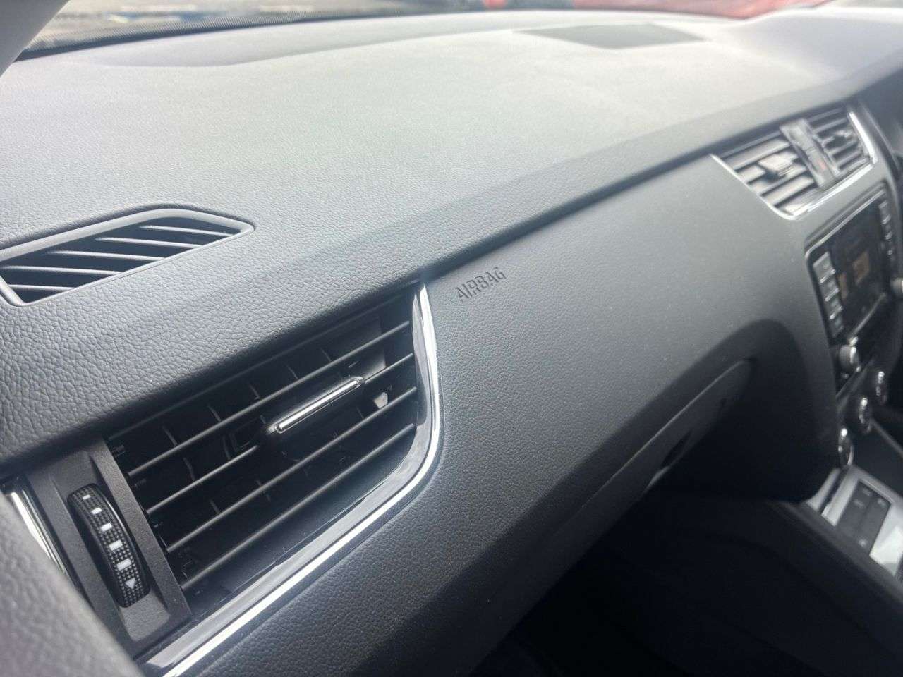 2015 SKODA OCTAVIA 2015 SKODA OCTAVIA