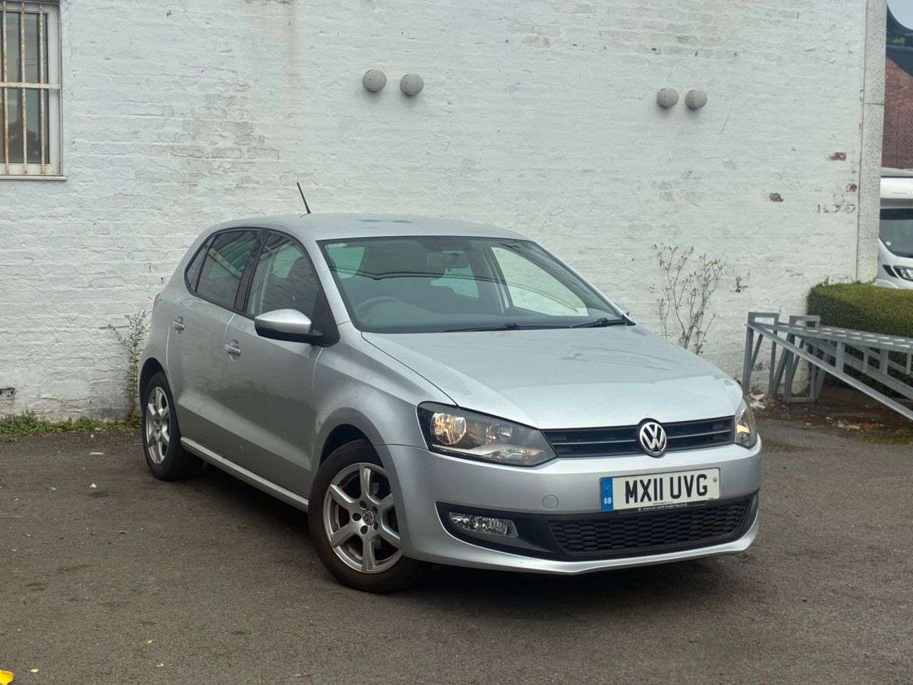 A 2011 VOLKSWAGEN POLO 1.2 Moda Hatchback 5dr Petrol Manual Euro 5 (60 ps) 14 SERVICE STAMPS AND O A 2011 VOLKSWAGEN POLO 1.2 Moda Hatchback 5dr Petrol Manual Euro 5 (60 ps) 14 SERVICE STAMPS AND O