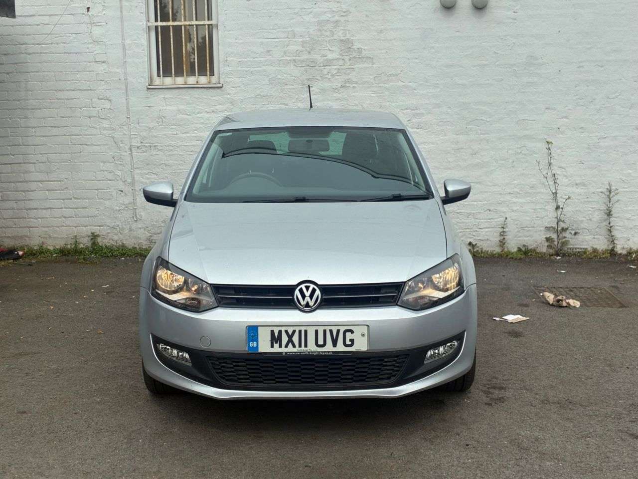 A 2011 VOLKSWAGEN POLO 1.2 Moda Hatchback 5dr Petrol Manual Euro 5 (60 ps) 14 SERVICE STAMPS AND O A 2011 VOLKSWAGEN POLO 1.2 Moda Hatchback 5dr Petrol Manual Euro 5 (60 ps) 14 SERVICE STAMPS AND O
