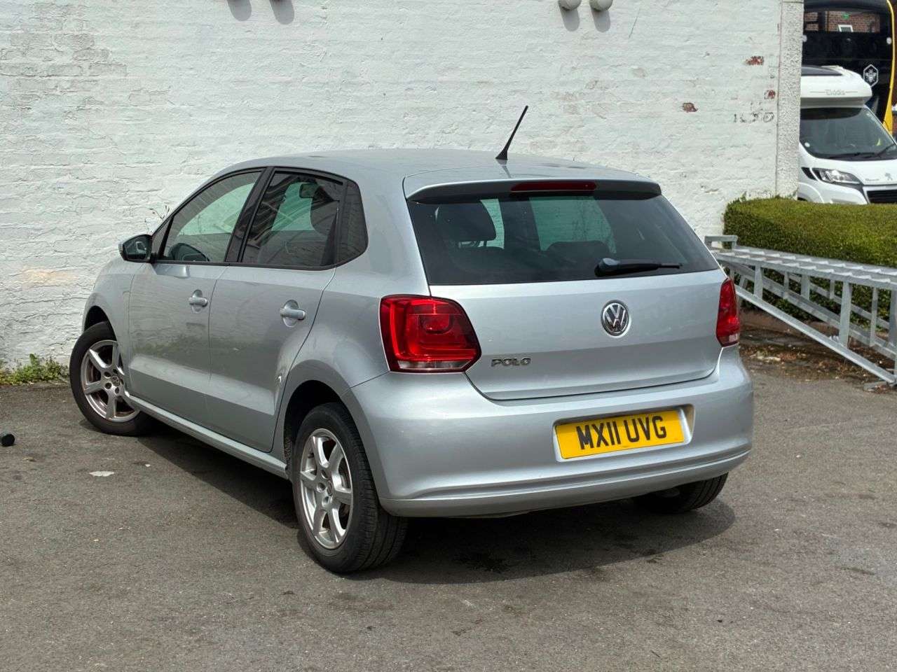 A 2011 VOLKSWAGEN POLO 1.2 Moda Hatchback 5dr Petrol Manual Euro 5 (60 ps) 14 SERVICE STAMPS AND O A 2011 VOLKSWAGEN POLO 1.2 Moda Hatchback 5dr Petrol Manual Euro 5 (60 ps) 14 SERVICE STAMPS AND O