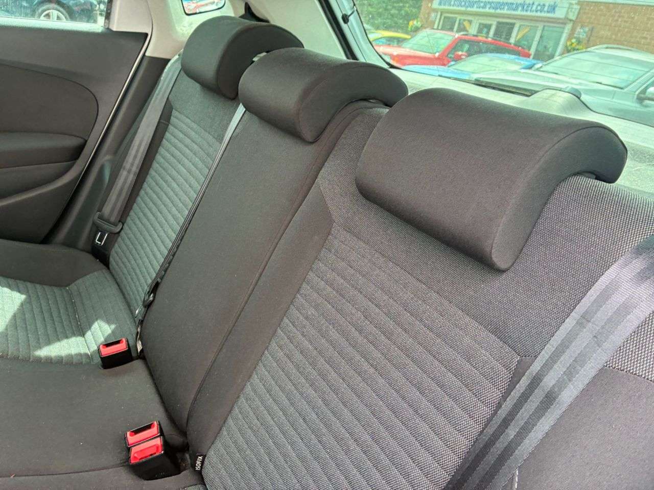2011 VOLKSWAGEN POLO 2011 VOLKSWAGEN POLO