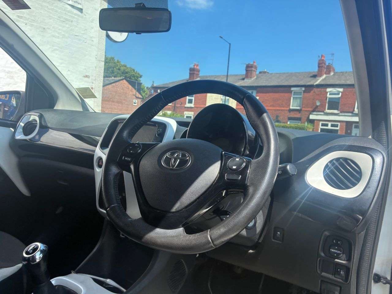 2017 TOYOTA AYGO 2017 TOYOTA AYGO