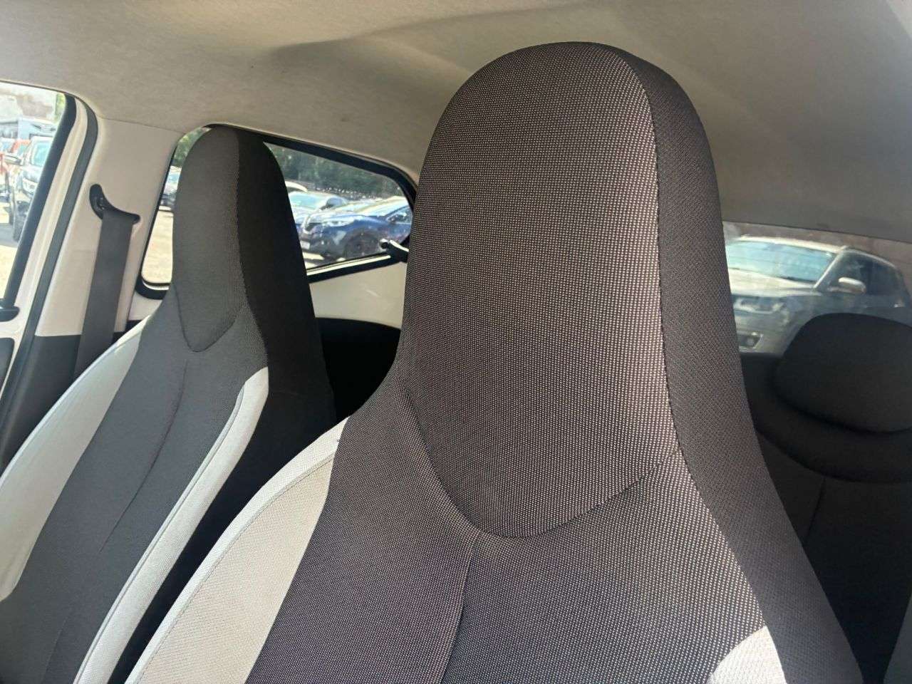 2017 TOYOTA AYGO 2017 TOYOTA AYGO