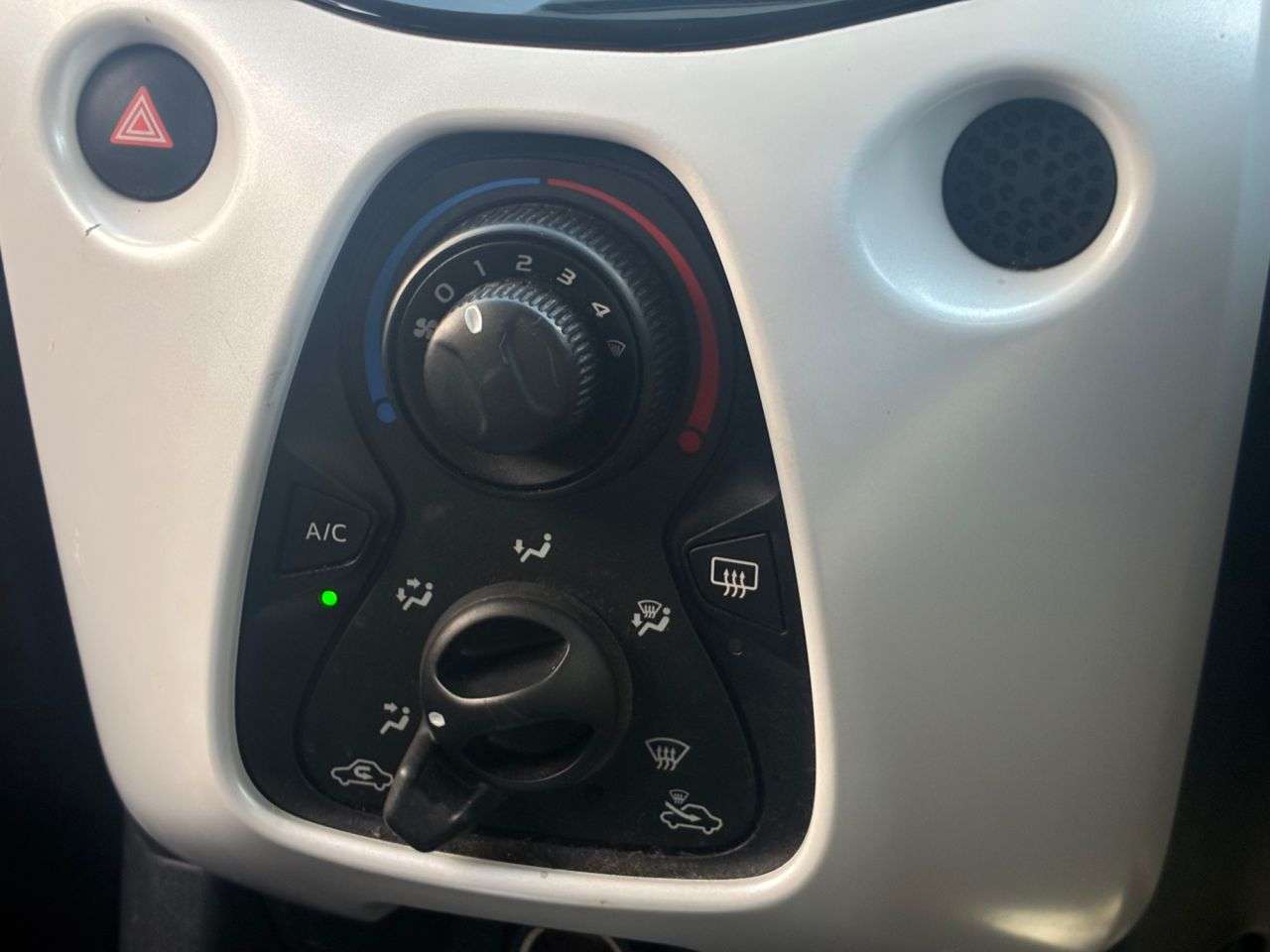 2017 TOYOTA AYGO 2017 TOYOTA AYGO