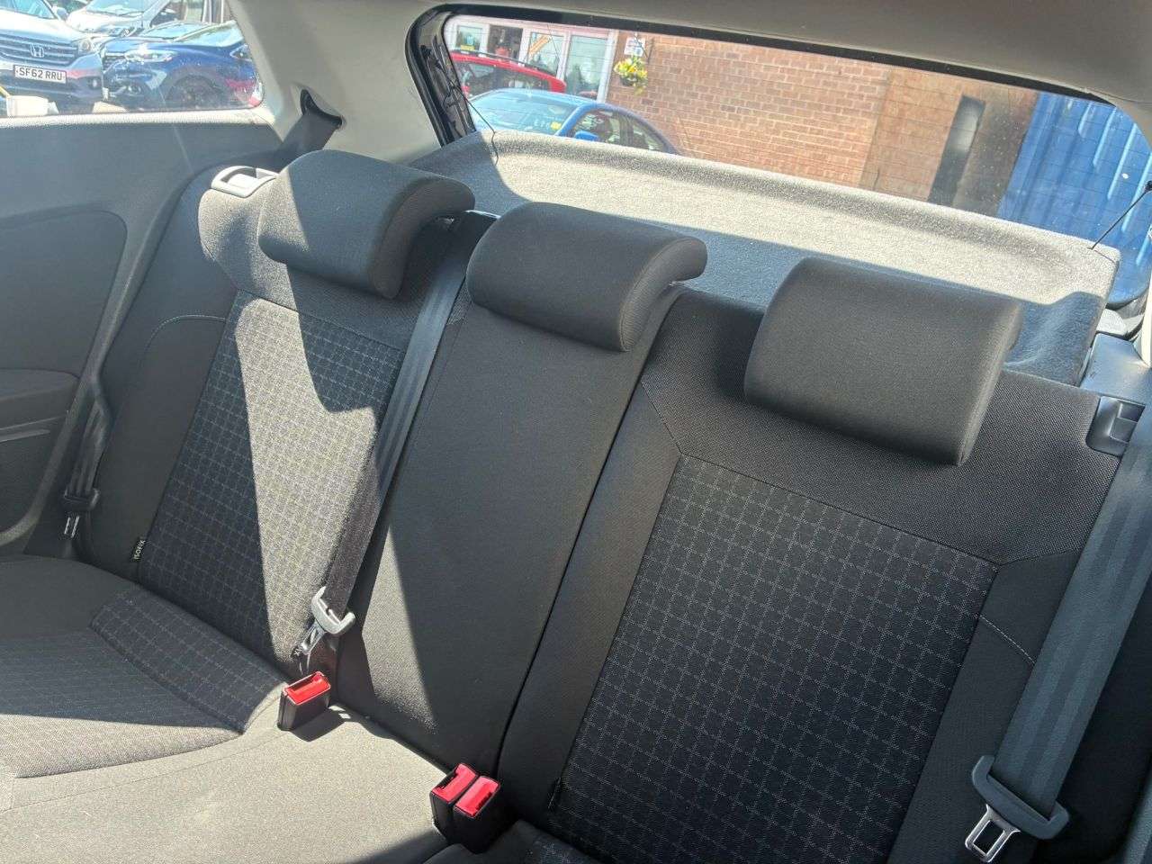 2015 VOLKSWAGEN POLO 2015 VOLKSWAGEN POLO