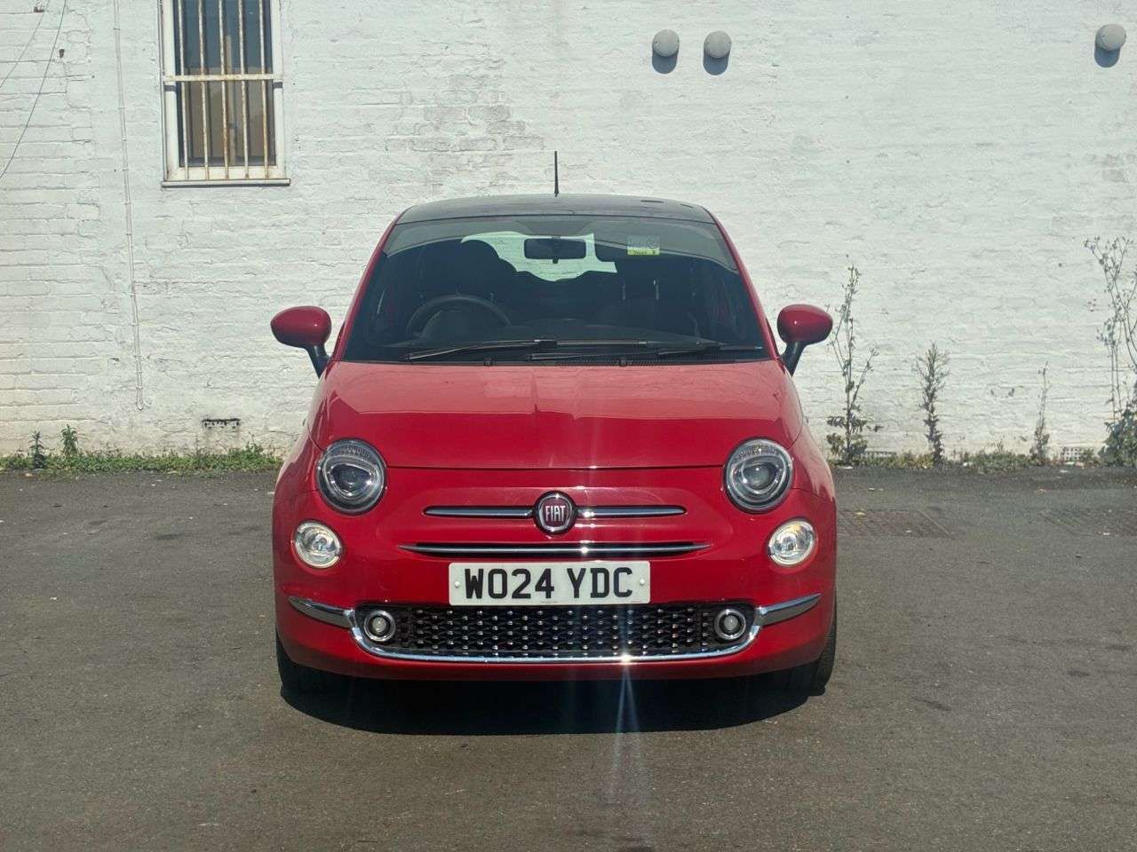 A 2024 FIAT 500 1.0 MHEV Hatchback 3dr Petrol Manual Euro 6 (s/s) (70 bhp) THIS CAR IS A CA A 2024 FIAT 500 1.0 MHEV Hatchback 3dr Petrol Manual Euro 6 (s/s) (70 bhp) THIS CAR IS A CA