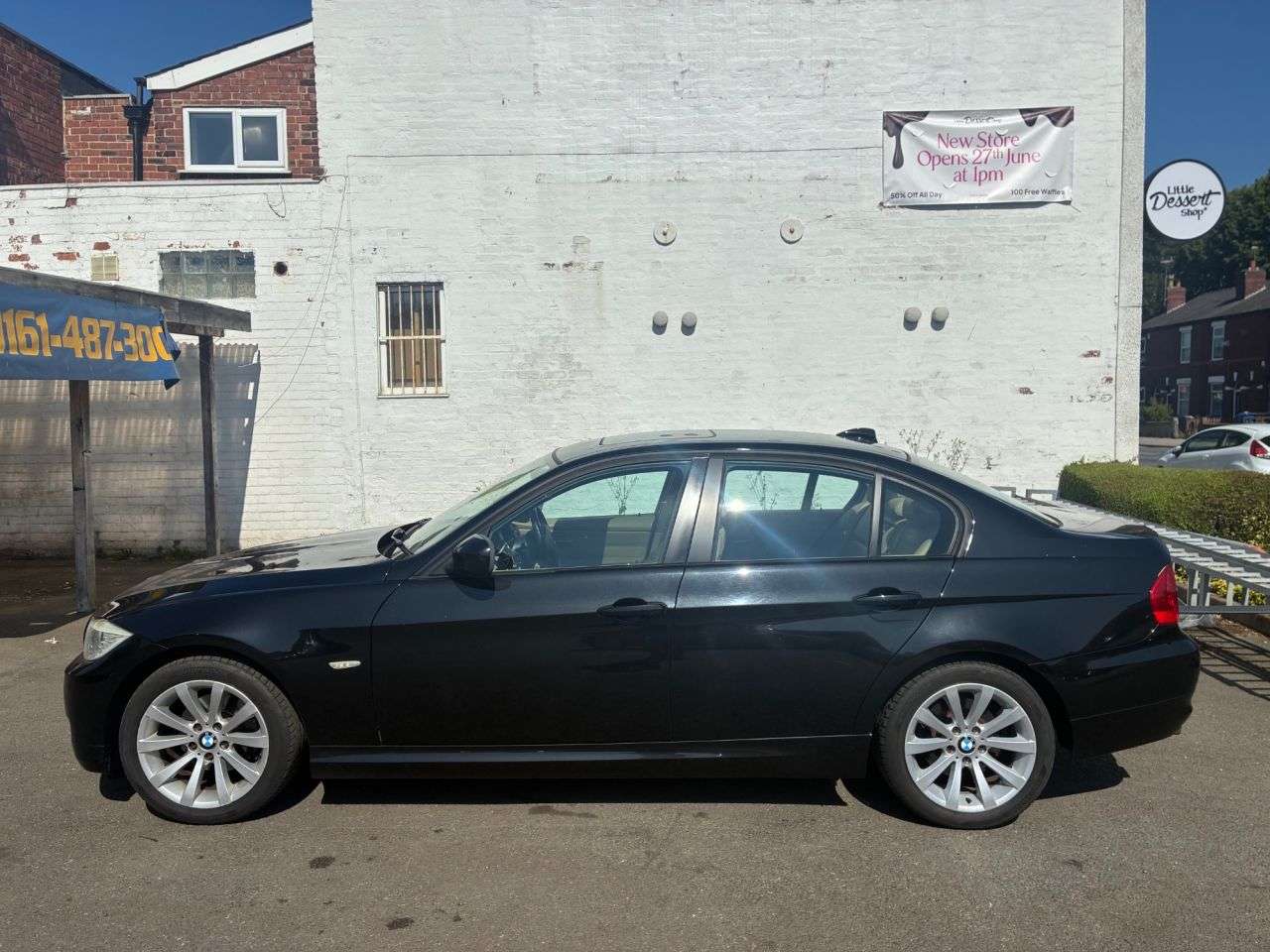 A 2010 BMW 3 SERIES 2.0 318i SE Business Edition Saloon 4dr Petrol Manual Euro 5 (143 ps) COMPR A 2010 BMW 3 SERIES 2.0 318i SE Business Edition Saloon 4dr Petrol Manual Euro 5 (143 ps) COMPR