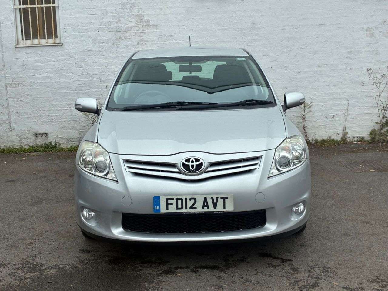 A 2012 TOYOTA AURIS 1.4 D-4D Colour Collection Hatchback 5dr Diesel Manual Euro 5 (90 ps) A 2012 TOYOTA AURIS 1.4 D-4D Colour Collection Hatchback 5dr Diesel Manual Euro 5 (90 ps)