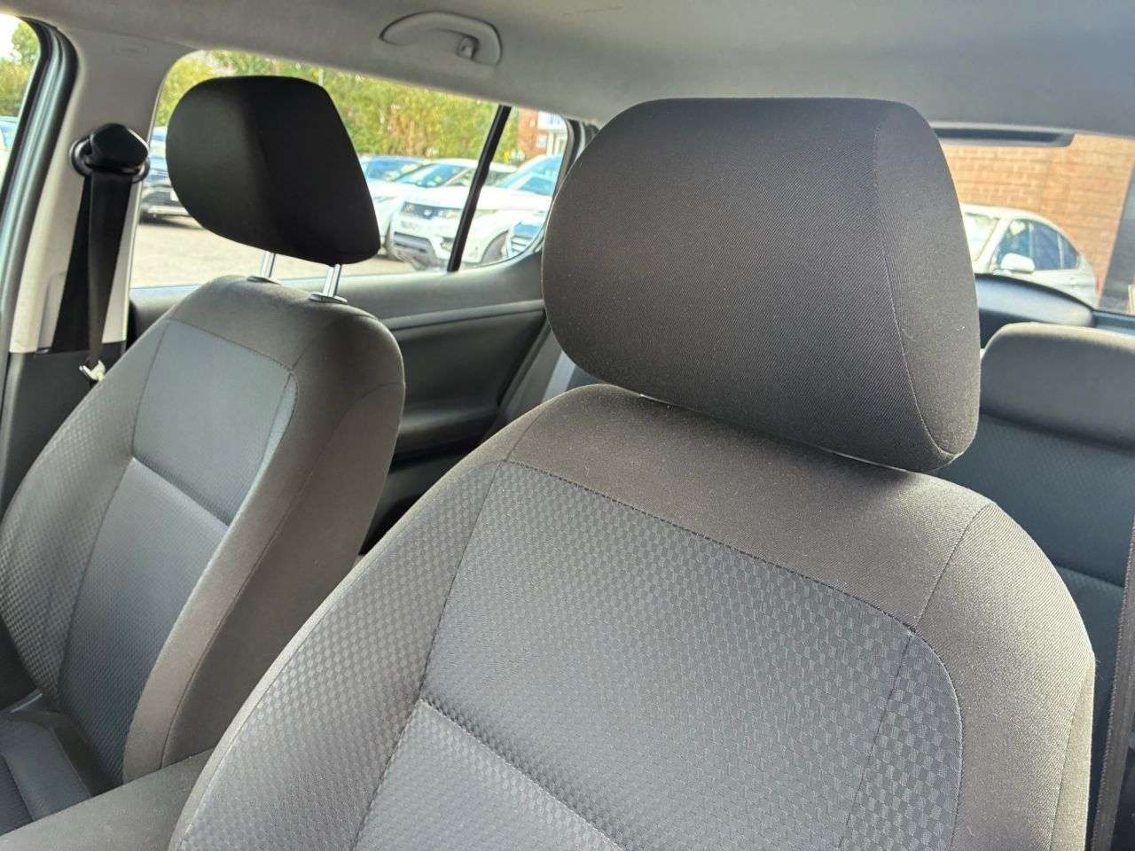 2011 SKODA FABIA 2011 SKODA FABIA