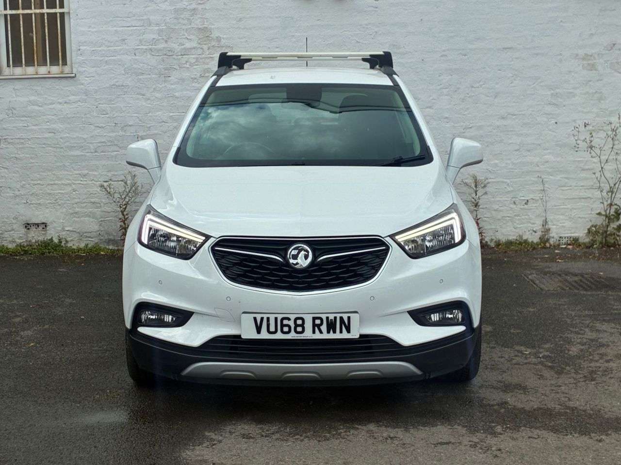 A 2018 VAUXHALL MOKKA X 1.4i Turbo Elite Nav SUV 5dr Petrol Auto Euro 6 (140 ps) MAIN DEALER SERVIC A 2018 VAUXHALL MOKKA X 1.4i Turbo Elite Nav SUV 5dr Petrol Auto Euro 6 (140 ps) MAIN DEALER SERVIC