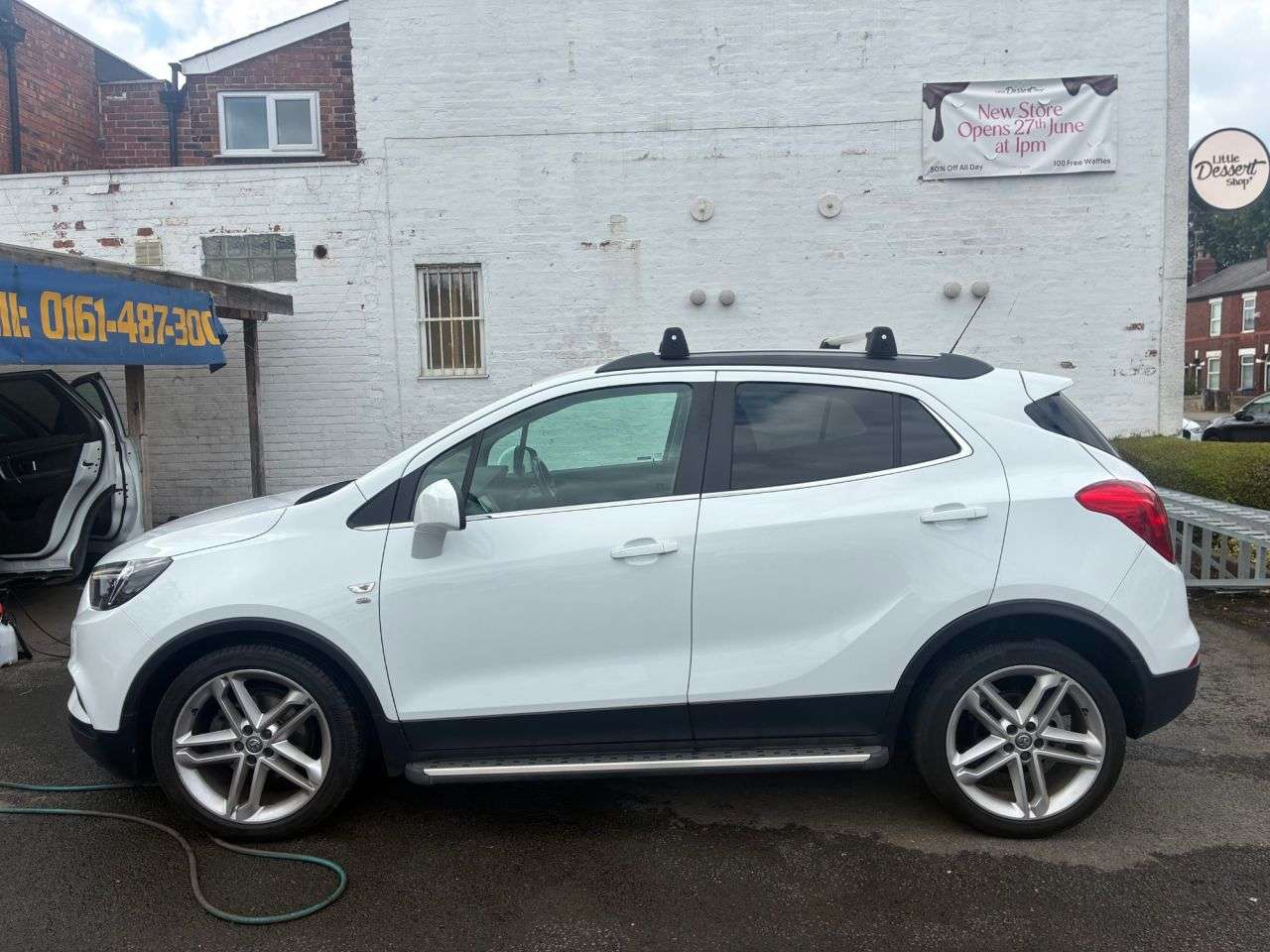 A 2018 VAUXHALL MOKKA X 1.4i Turbo Elite Nav SUV 5dr Petrol Auto Euro 6 (140 ps) MAIN DEALER SERVIC A 2018 VAUXHALL MOKKA X 1.4i Turbo Elite Nav SUV 5dr Petrol Auto Euro 6 (140 ps) MAIN DEALER SERVIC