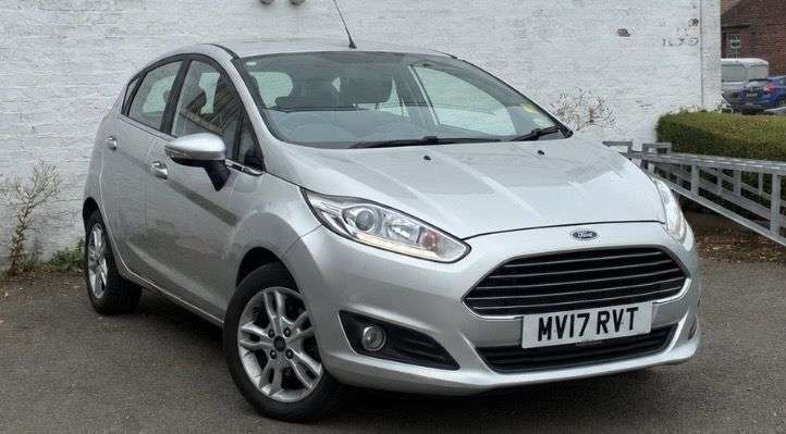A 2017 FORD FIESTA 1.0T EcoBoost Zetec Hatchback 5dr Petrol Manual Euro 6 (s/s) (100 ps) COMPR A 2017 FORD FIESTA 1.0T EcoBoost Zetec Hatchback 5dr Petrol Manual Euro 6 (s/s) (100 ps) COMPR