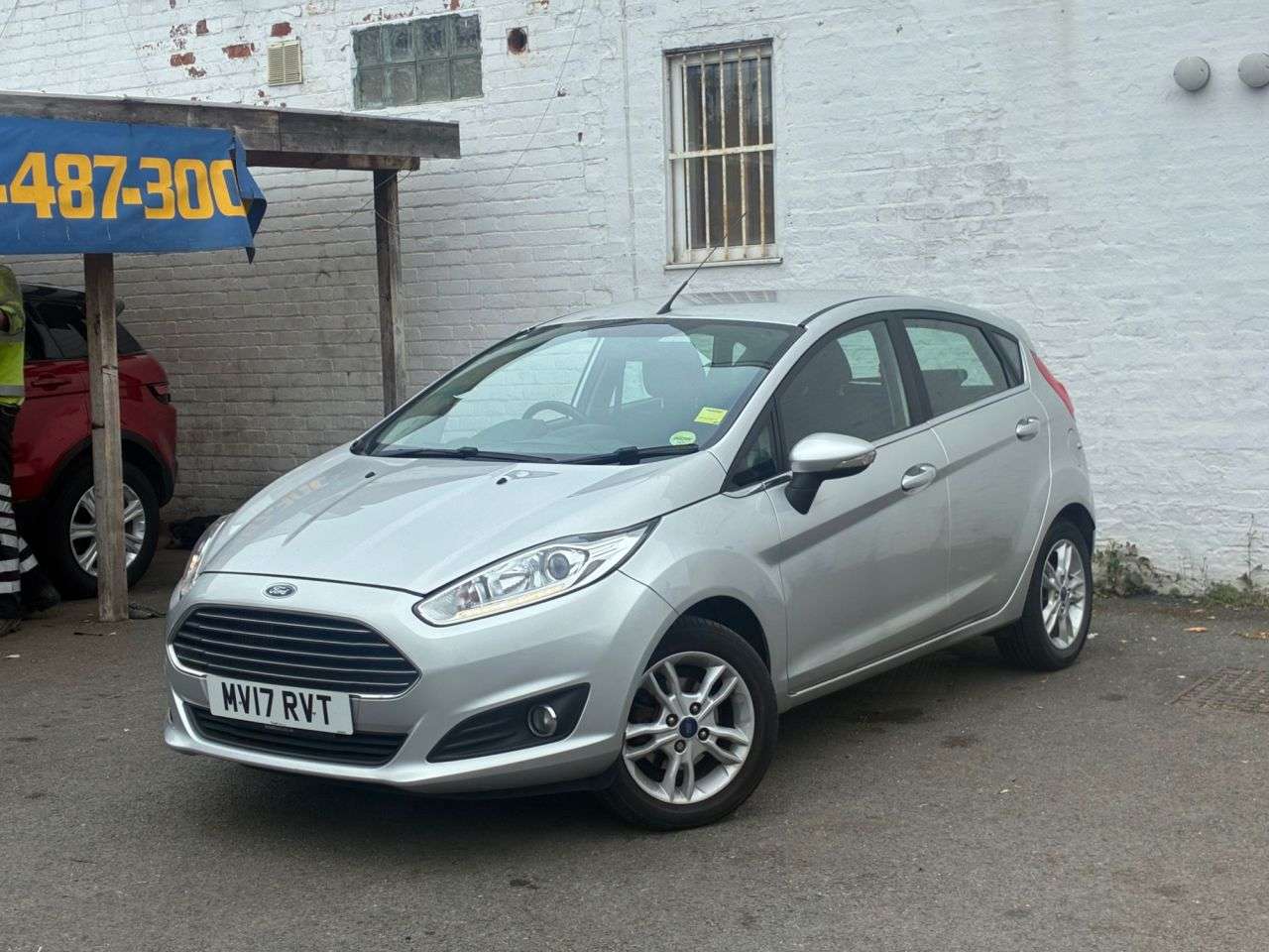A 2017 FORD FIESTA 1.0T EcoBoost Zetec Hatchback 5dr Petrol Manual Euro 6 (s/s) (100 ps) COMPR A 2017 FORD FIESTA 1.0T EcoBoost Zetec Hatchback 5dr Petrol Manual Euro 6 (s/s) (100 ps) COMPR