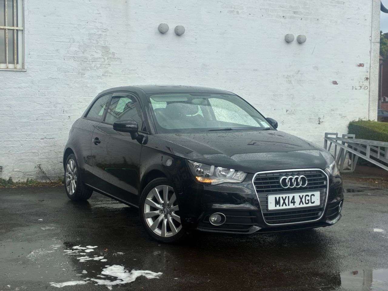 A 2014 AUDI A1 1.6 TDI Sport Hatchback 3dr Diesel Manual Euro 5 (s/s) (105 ps) MOT'D A 2014 AUDI A1 1.6 TDI Sport Hatchback 3dr Diesel Manual Euro 5 (s/s) (105 ps) MOT'D
