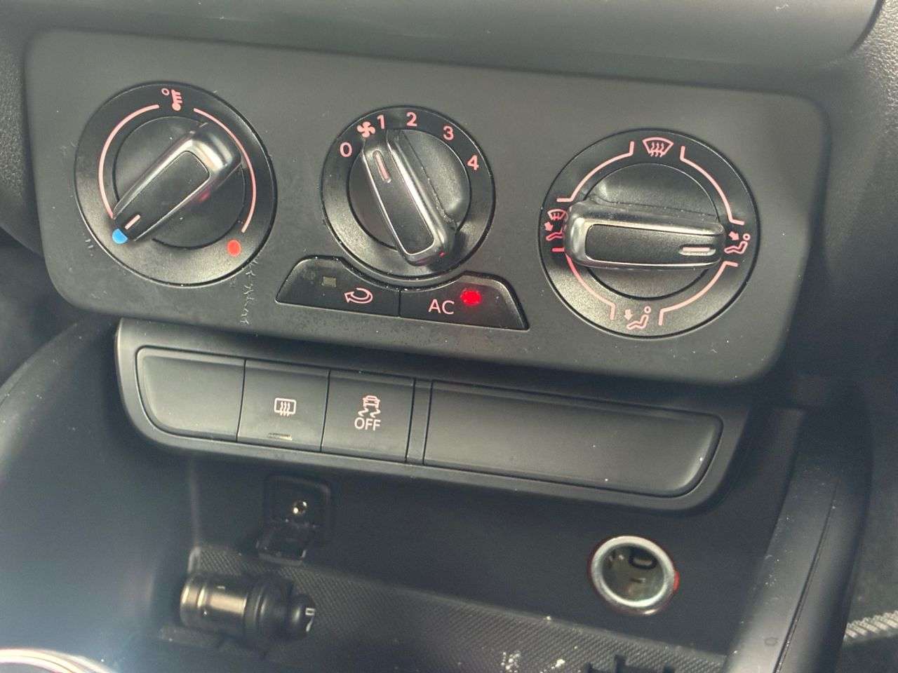 2014 AUDI A1 2014 AUDI A1