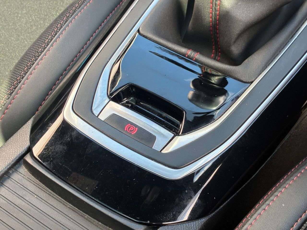 2019 PEUGEOT 308 2019 PEUGEOT 308