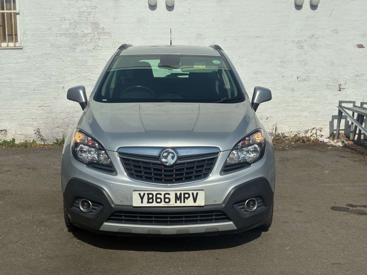 A 2016 VAUXHALL MOKKA 1.6i Exclusiv SUV 5dr Petrol Manual 2WD Euro 6 (s/s) (115 ps) GREAT FAMILY A 2016 VAUXHALL MOKKA 1.6i Exclusiv SUV 5dr Petrol Manual 2WD Euro 6 (s/s) (115 ps) GREAT FAMILY